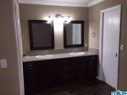 1707 E Cross Ave, Tulare, CA 93274 photo 19