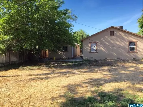 719 E Ivy St, Hanford, CA 93230 photo 6