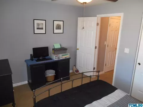 2251 E Victor Ave, Visalia, CA 93292 photo 42