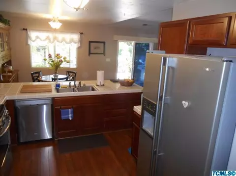 2251 E Victor Ave, Visalia, CA 93292 photo 39