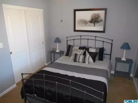 2251 E Victor Ave, Visalia, CA 93292 photo 22