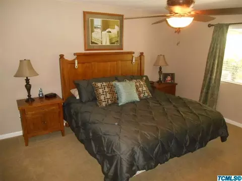 2251 E Victor Ave, Visalia, CA 93292 photo 27