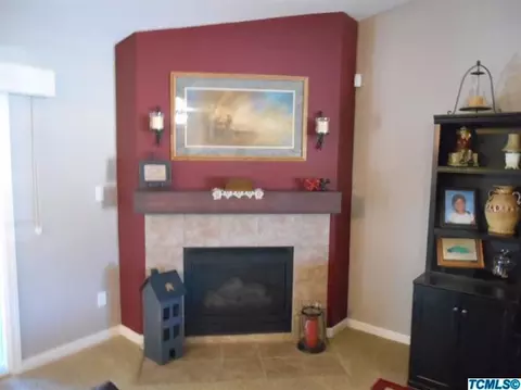 2251 E Victor Ave, Visalia, CA 93292 photo 38