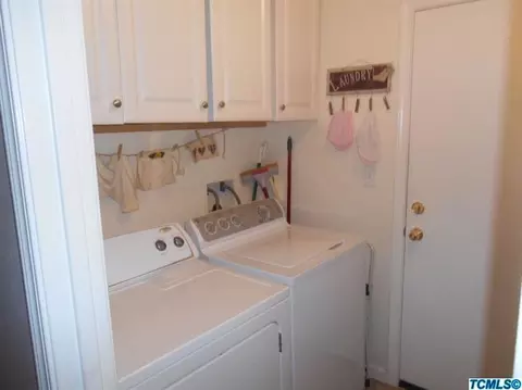 2251 E Victor Ave, Visalia, CA 93292 photo 21