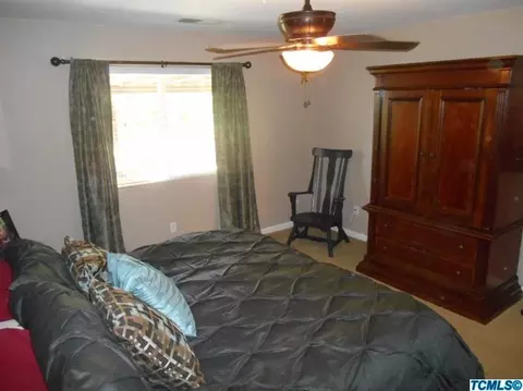 2251 E Victor Ave, Visalia, CA 93292 photo 47