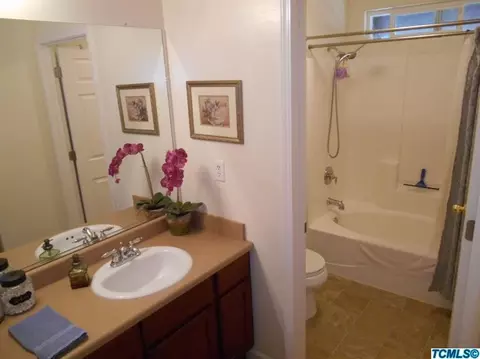 2251 E Victor Ave, Visalia, CA 93292 photo 49