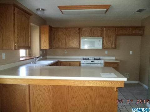 2312 E Beech Ct, Visalia, CA 93292 photo 3