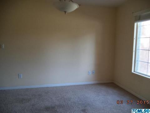 2312 E Beech Ct, Visalia, CA 93292 photo 4