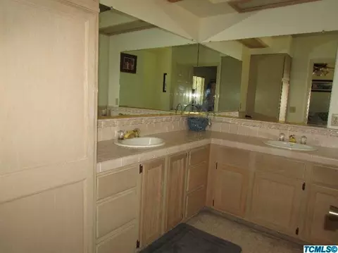 1920 E College Ave, Visalia, CA 93292 photo 16