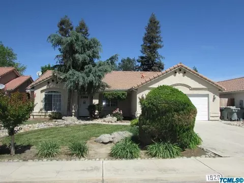 1920 E College Ave, Visalia, CA 93292 photo 1