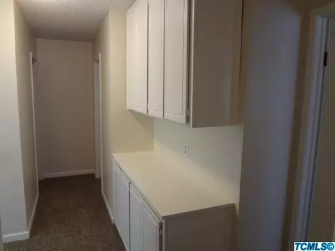 1211 E Ferguson Ave, Visalia, CA 93292 photo 11