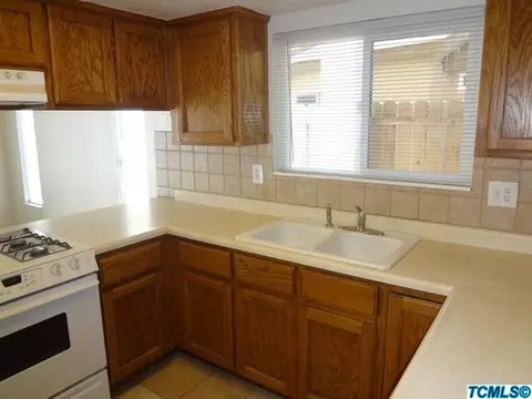 1211 E Ferguson Ave, Visalia, CA 93292 photo 9