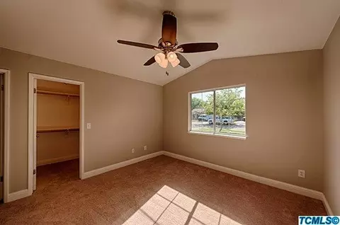 436 Barcelona Dr, Lemoore, CA 93245 photo 6