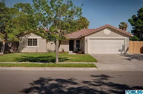 436 Barcelona Dr, Lemoore, CA 93245 photo 1