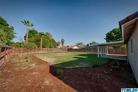 436 Barcelona Dr, Lemoore, CA 93245 photo 9