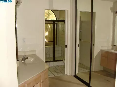 1434 E Vassar Dr, Visalia, CA 93292 photo 8
