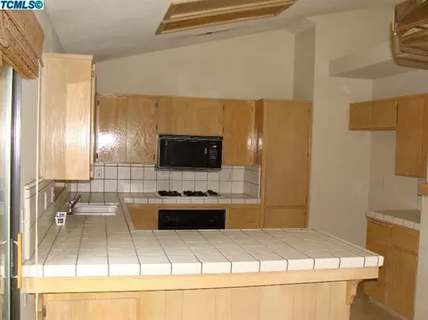 1434 E Vassar Dr, Visalia, CA 93292 photo 2