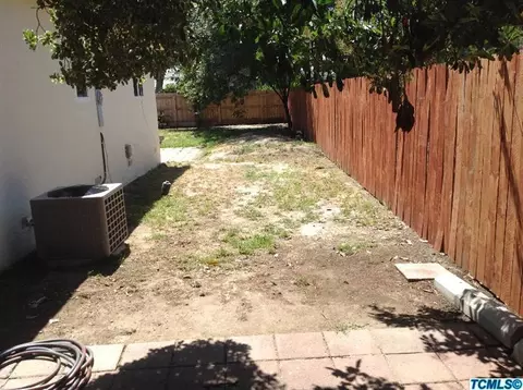 1011 E Noble Ave, Visalia, CA 93292 photo 8