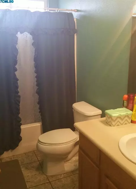 265 E Hickory St, Lindsay, CA 93247 photo 7