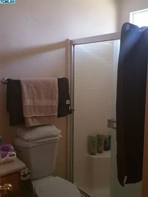 265 E Hickory St, Lindsay, CA 93247 photo 8