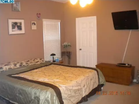 1655 Tulip St, Lemoore, CA 93245 photo 10