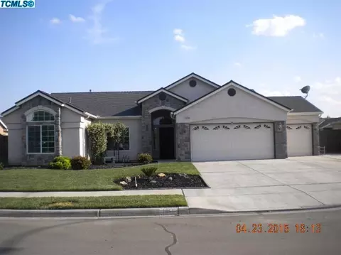 1655 Tulip St, Lemoore, CA 93245 photo 1