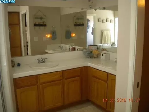 1655 Tulip St, Lemoore, CA 93245 photo 11