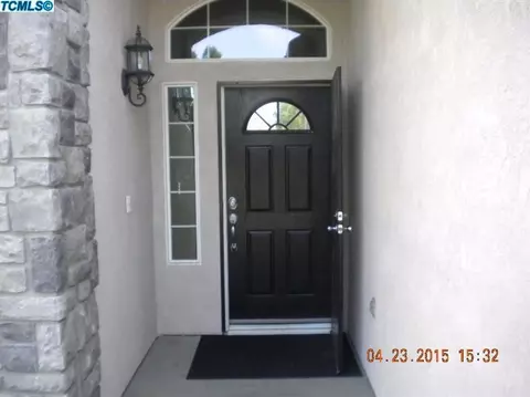 1655 Tulip St, Lemoore, CA 93245 photo 4