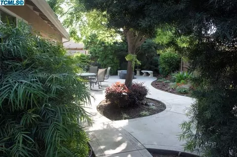 2011 E Dorothea Ct, Visalia, CA 93292 photo 40