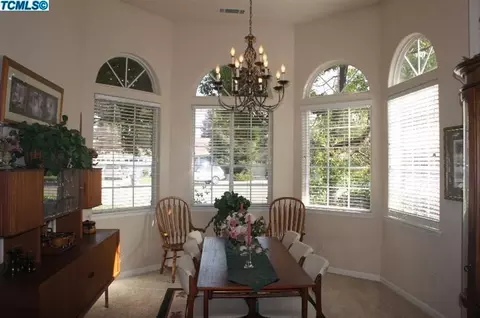 2011 E Dorothea Ct, Visalia, CA 93292 photo 12