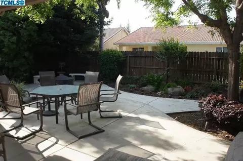 2011 E Dorothea Ct, Visalia, CA 93292 photo 43