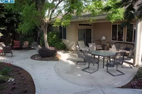 2011 E Dorothea Ct, Visalia, CA 93292 photo 27
