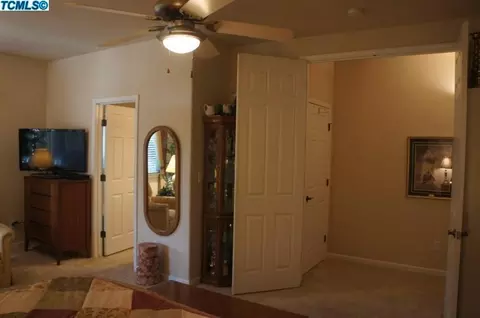 2011 E Dorothea Ct, Visalia, CA 93292 photo 26