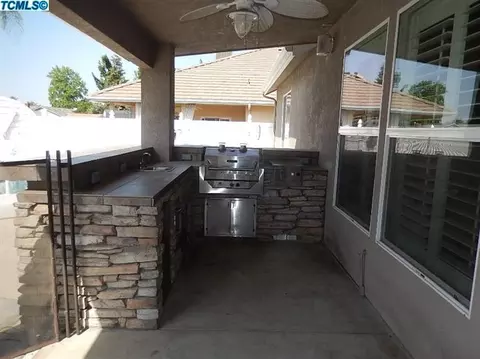 225 Mitchell Ave, Tulare, CA 93274 photo 20