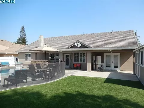 225 Mitchell Ave, Tulare, CA 93274 photo 21