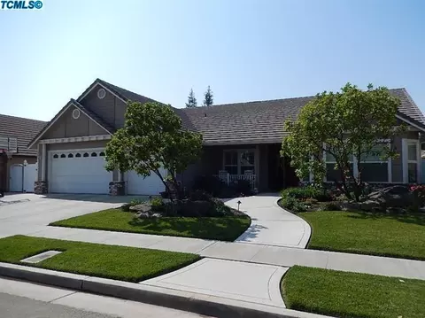 225 Mitchell Ave, Tulare, CA 93274 photo 2