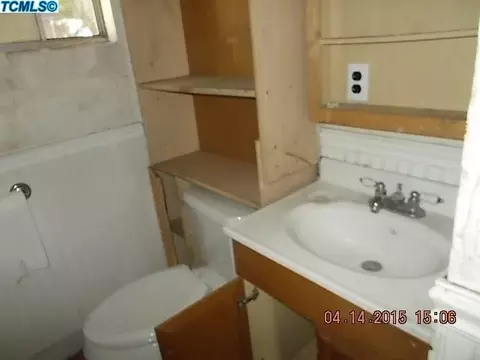 1475 E Sonora Ave, Tulare, CA 93274 photo 9