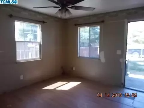 1475 E Sonora Ave, Tulare, CA 93274 photo 3