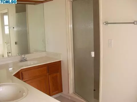 1317 Patsy St, Porterville, CA 93257 photo 4