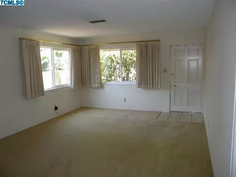 1362 E Bolinger Way, Dinuba, CA 93618 photo 8