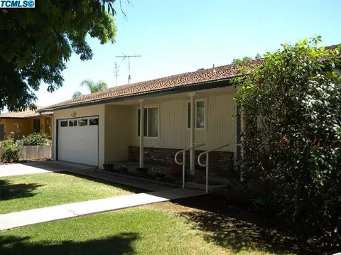 1362 E Bolinger Way, Dinuba, CA 93618 photo 4