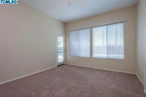 629 Avalon Dr, Lemoore, CA 93245 photo 19