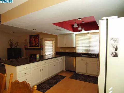 817 Woods Pl, Exeter, CA 93221 photo 9