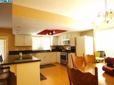 817 Woods Pl, Exeter, CA 93221 photo 7