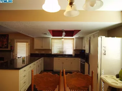 817 Woods Pl, Exeter, CA 93221 photo 8