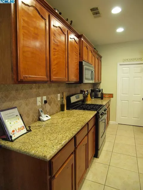 519 Self Ct, Exeter, CA 93221 photo 8