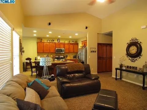 519 Self Ct, Exeter, CA 93221 photo 4