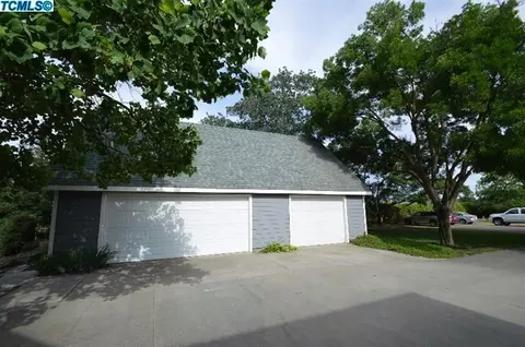 3845 E Race Ave, Visalia, CA 93292 photo 4