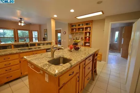 3845 E Race Ave, Visalia, CA 93292 photo 9