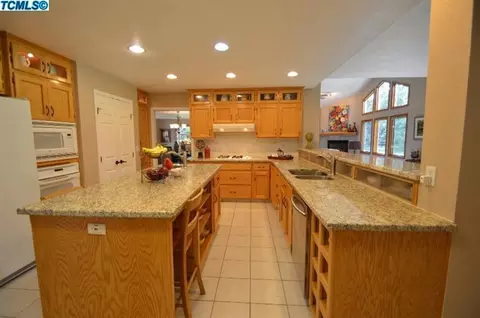 3845 E Race Ave, Visalia, CA 93292 photo 8